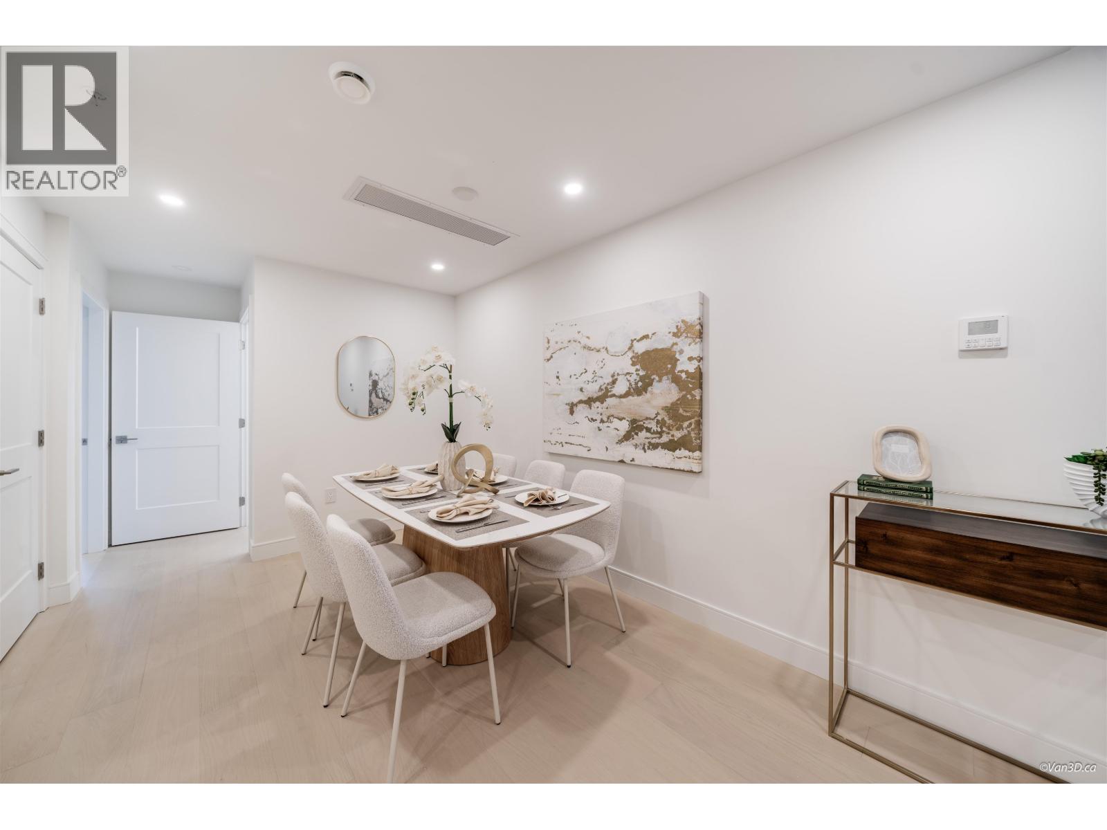 110 918 W 32RD AVENUE, Vancouver