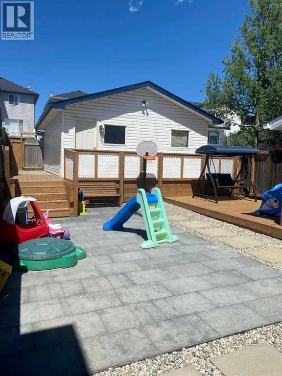 Single Family House for Sale in  Taravista Street NE Taradale Calgary 