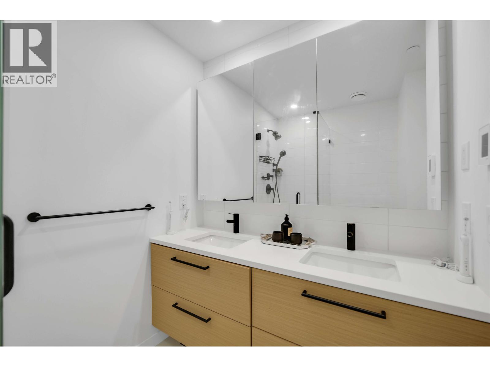 38053 HELM WAY, Squamish