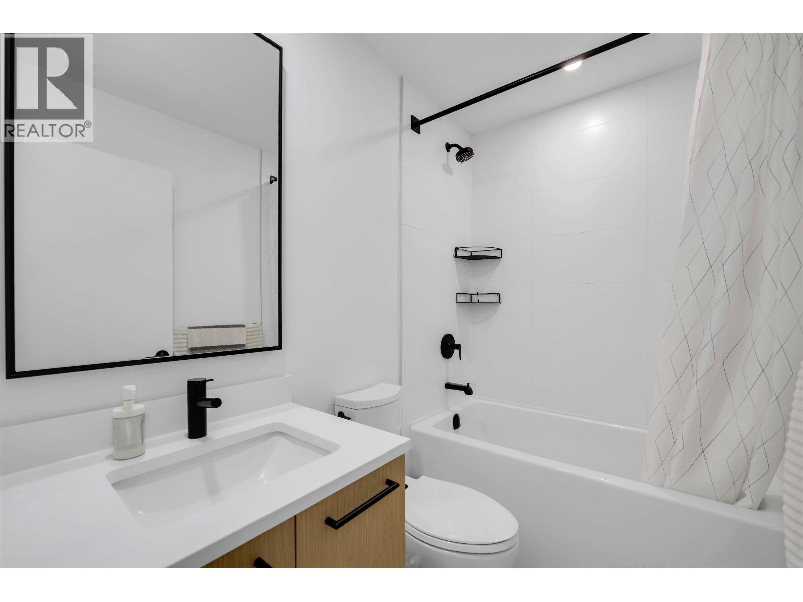 38053 HELM WAY, Squamish