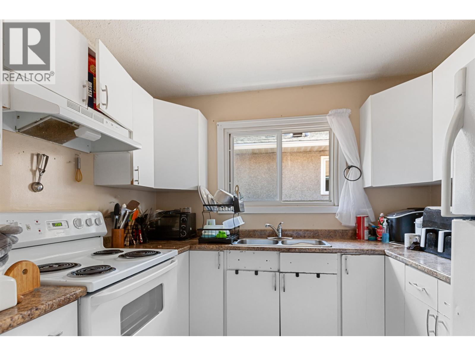 2637-2639 QUINCE STREET, Prince George