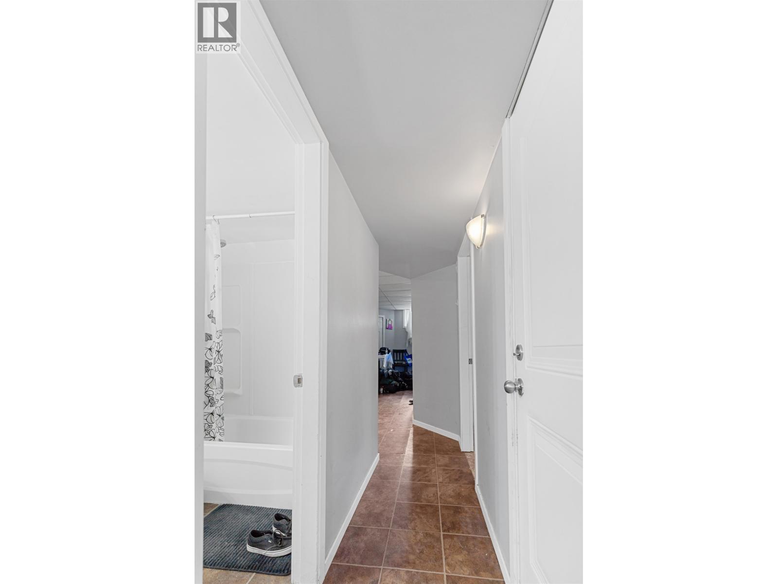 2637-2639 QUINCE STREET, Prince George