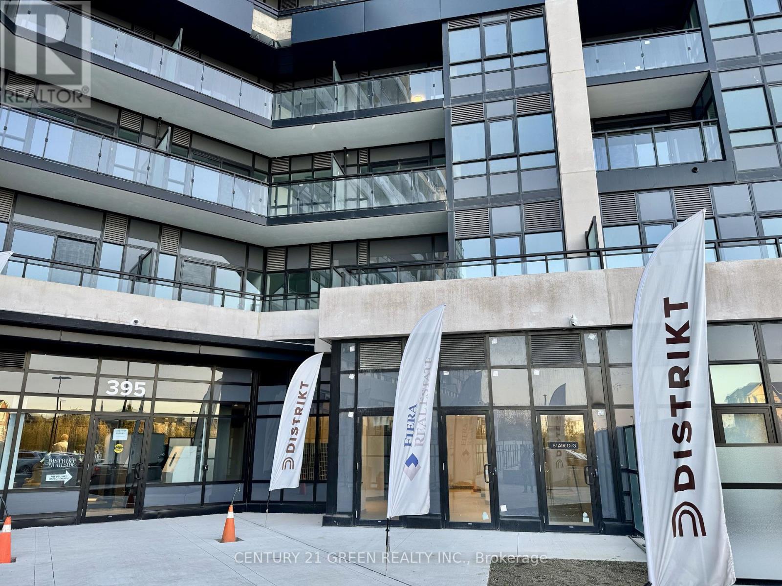 395 Dundas Unit 242 photo 4