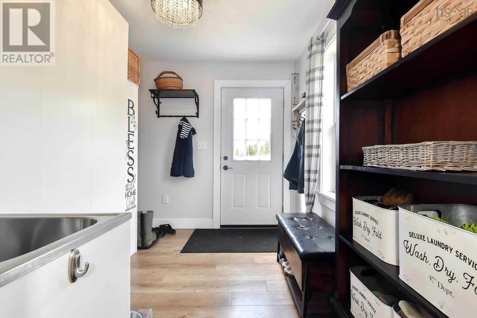 Property 20 of 49 of 9409 Highway 215