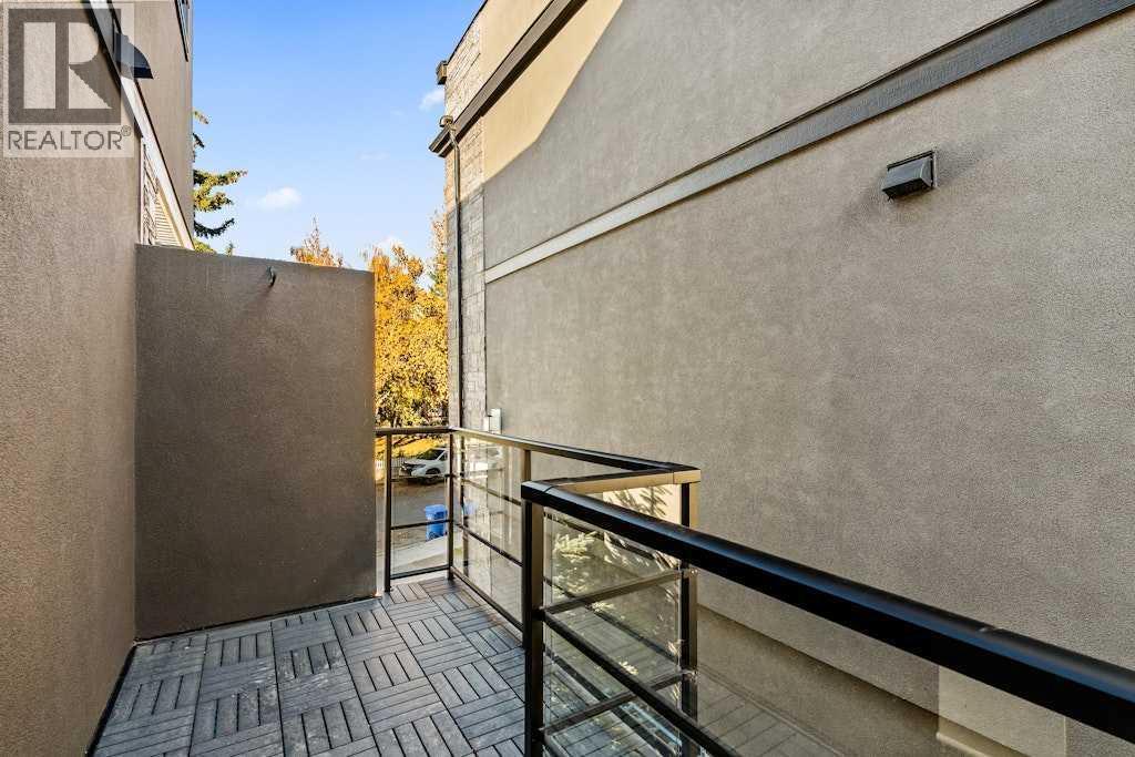 Single Family House for Sale in   Avenue SW Parkhill Calgary 