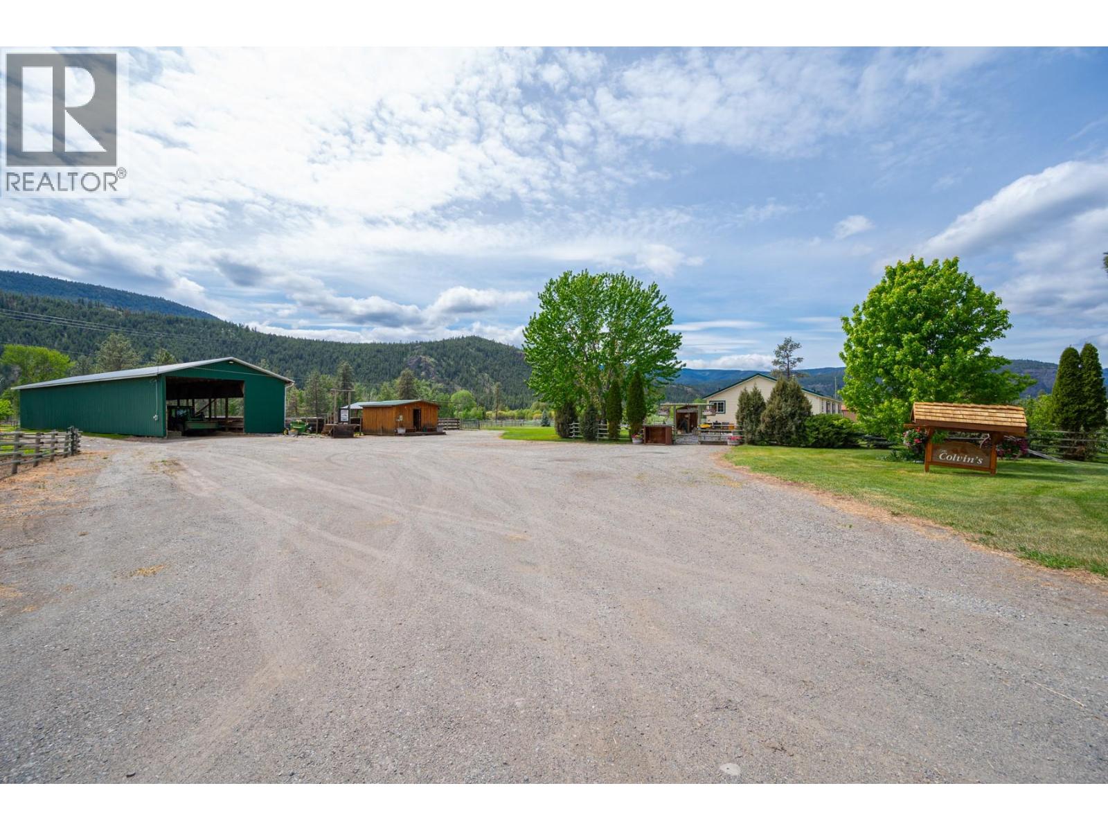 2225 Hazelhurst Road, Merritt