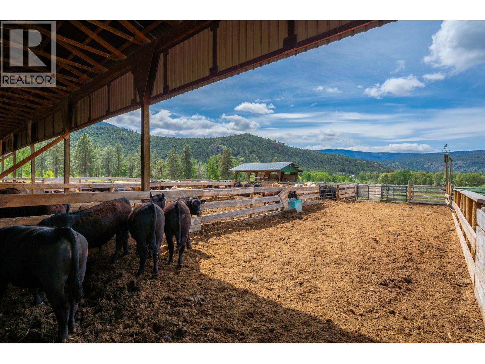 2225 Hazelhurst Road, Merritt