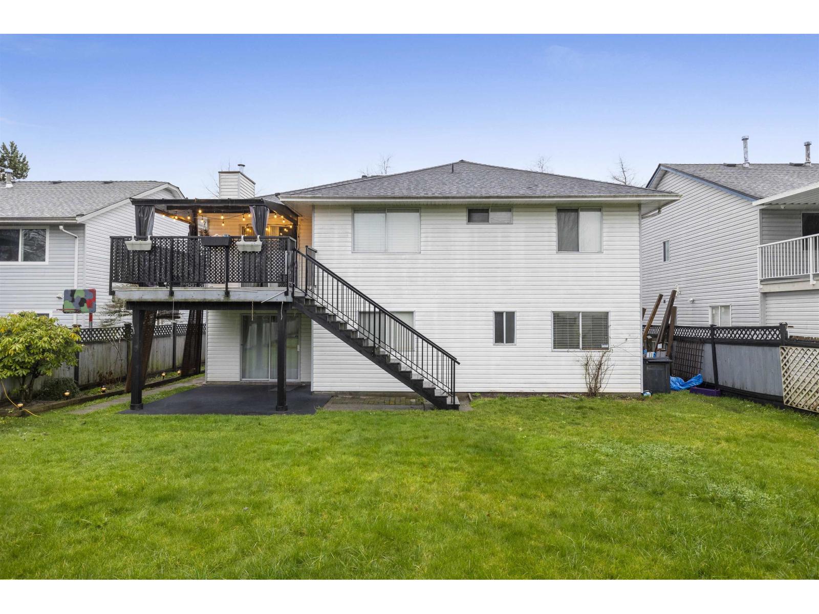 16122 92 AVENUE, Surrey