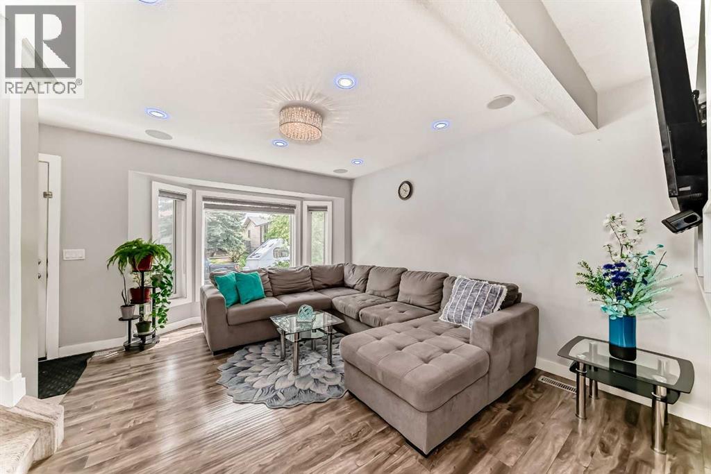 Single Family House for Sale in  Taraglen Road NE Taradale Calgary 