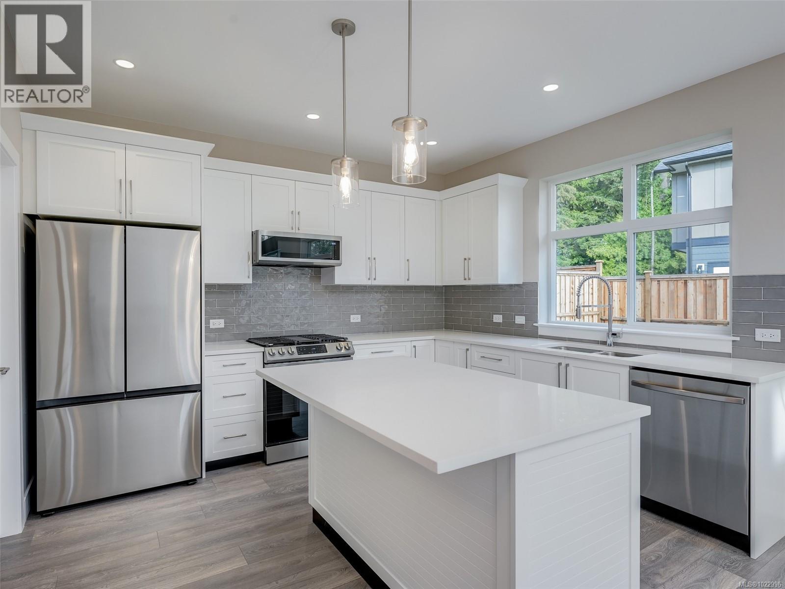 2511 Patterson Pl, Sooke