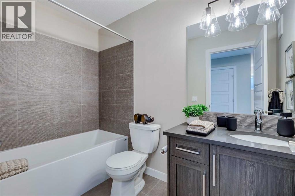 422 River Avenue, Cochrane