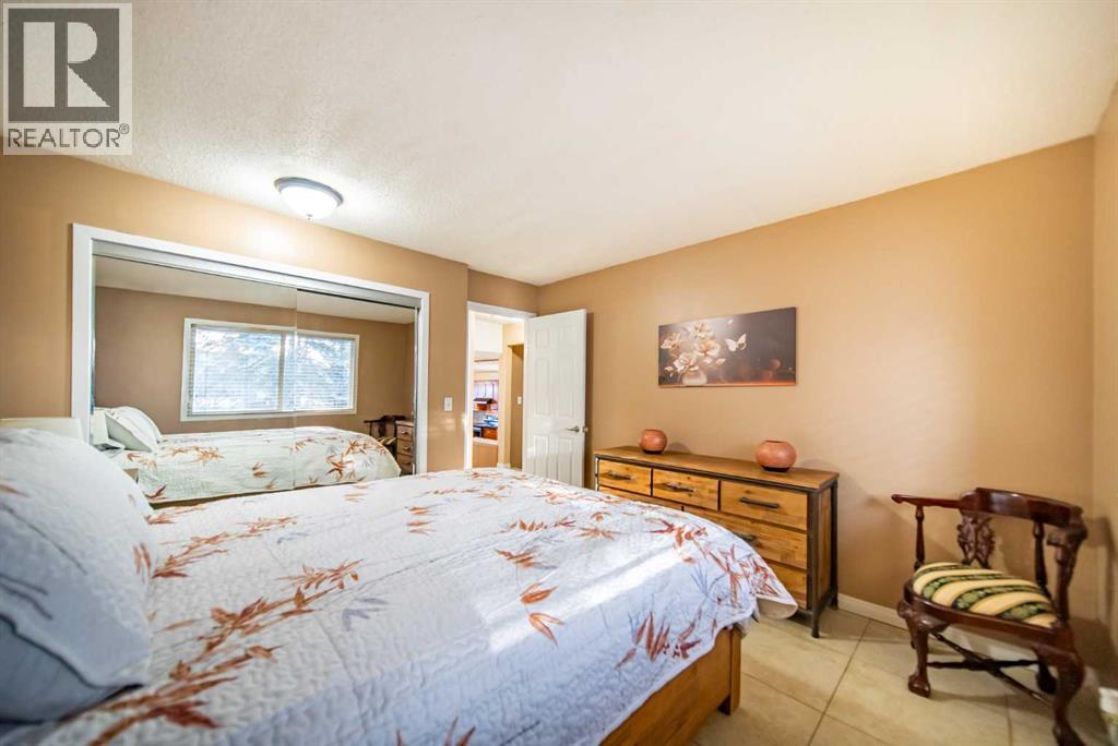 Single Family House 5 Level for Sale in  Ranchview Crescent NW Ranchlands Calgary 