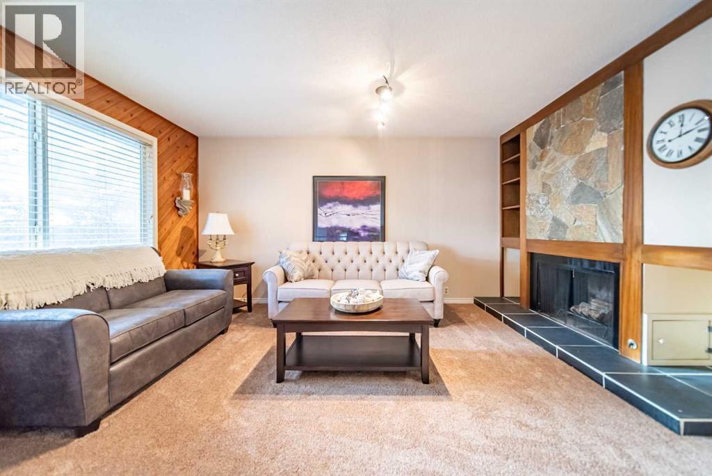 Single Family House 5 Level for Sale in  Ranchview Crescent NW Ranchlands Calgary 