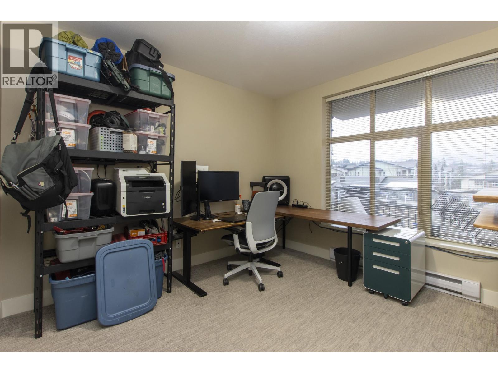 402 1211 VILLAGE GREEN WAY, Squamish