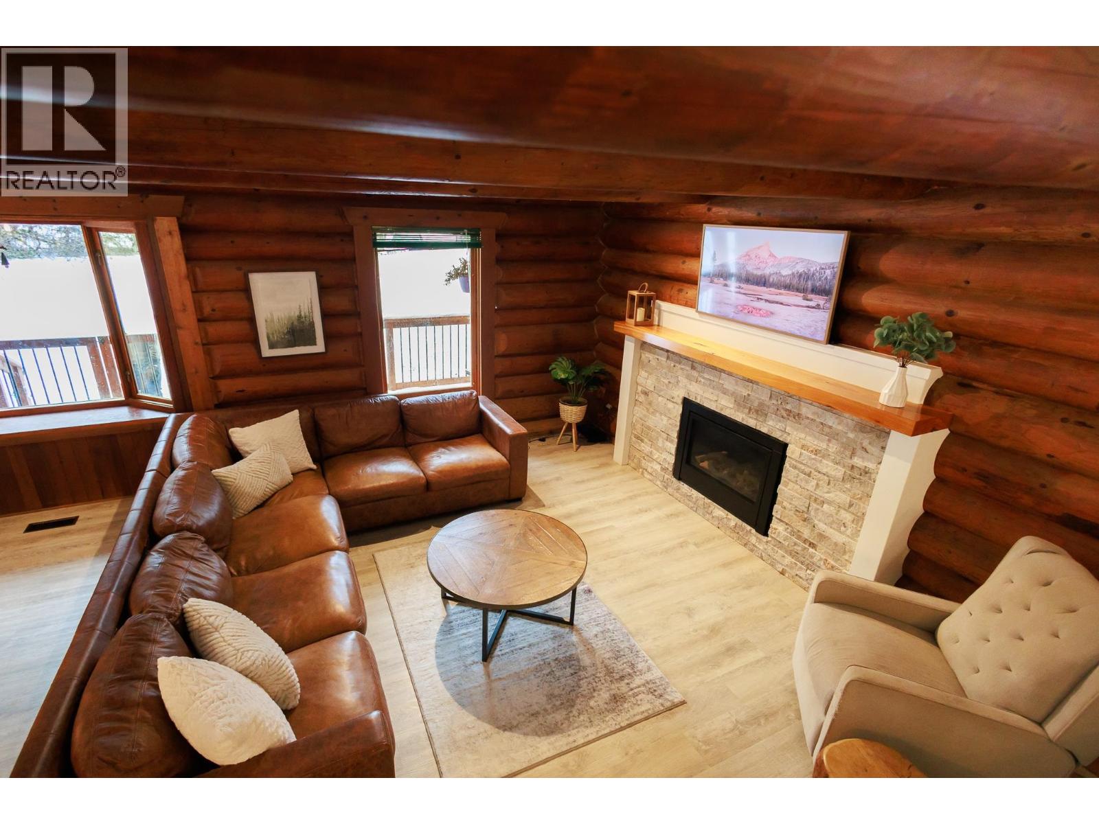 4550 COPPER RIVER Road, Terrace