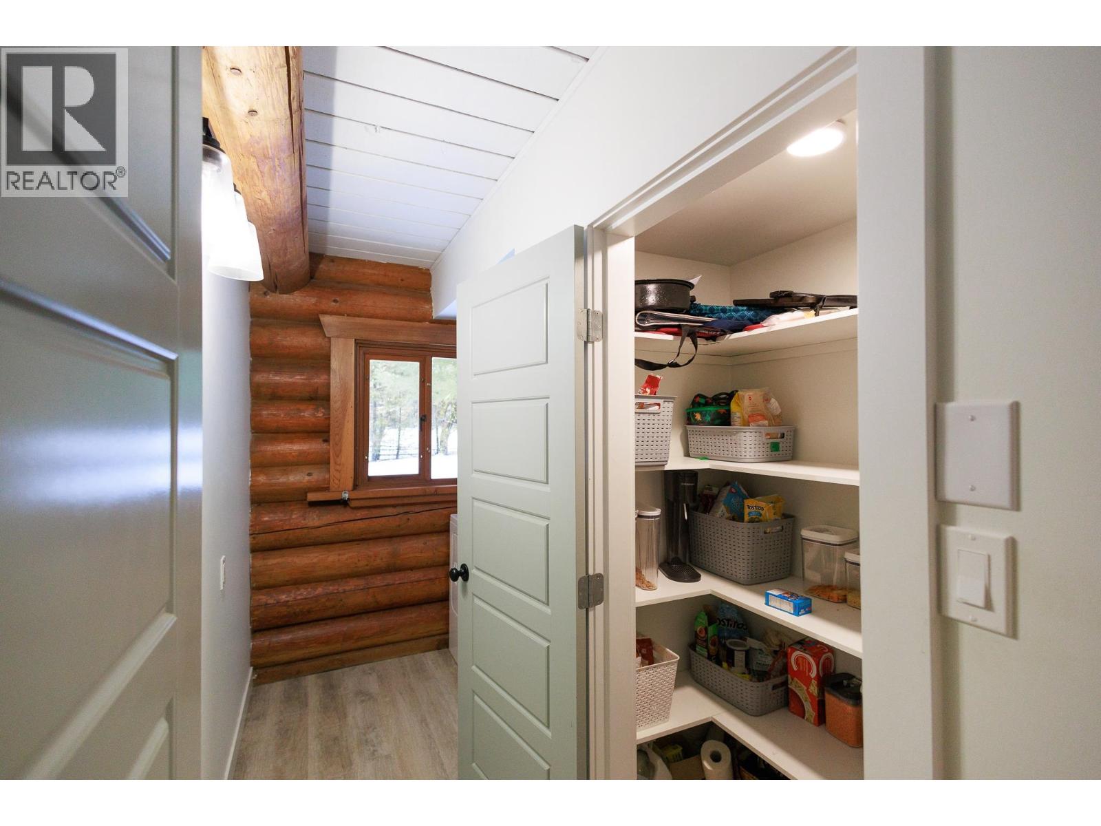 4550 COPPER RIVER Road, Terrace