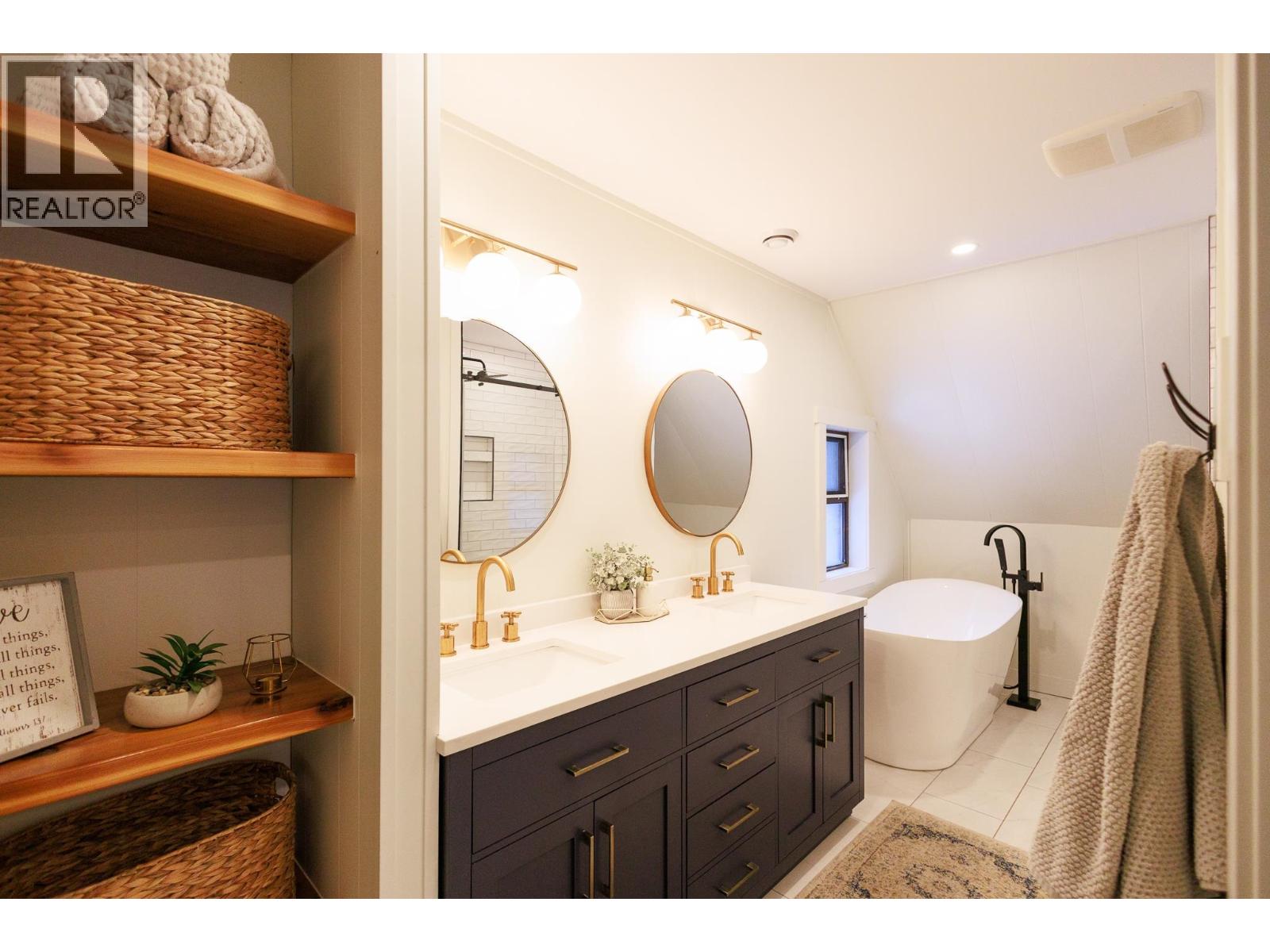 4550 COPPER RIVER Road, Terrace