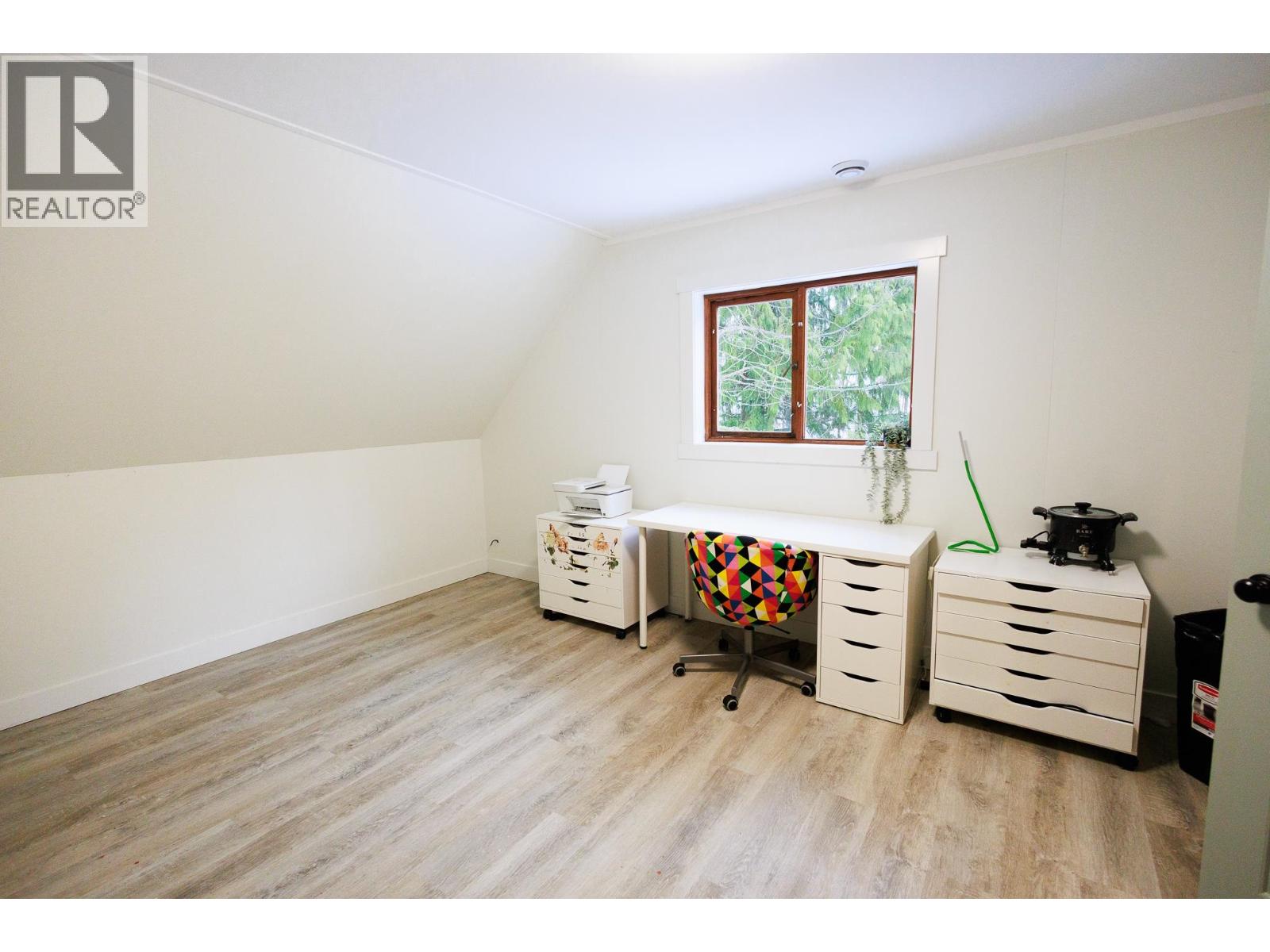 4550 COPPER RIVER Road, Terrace