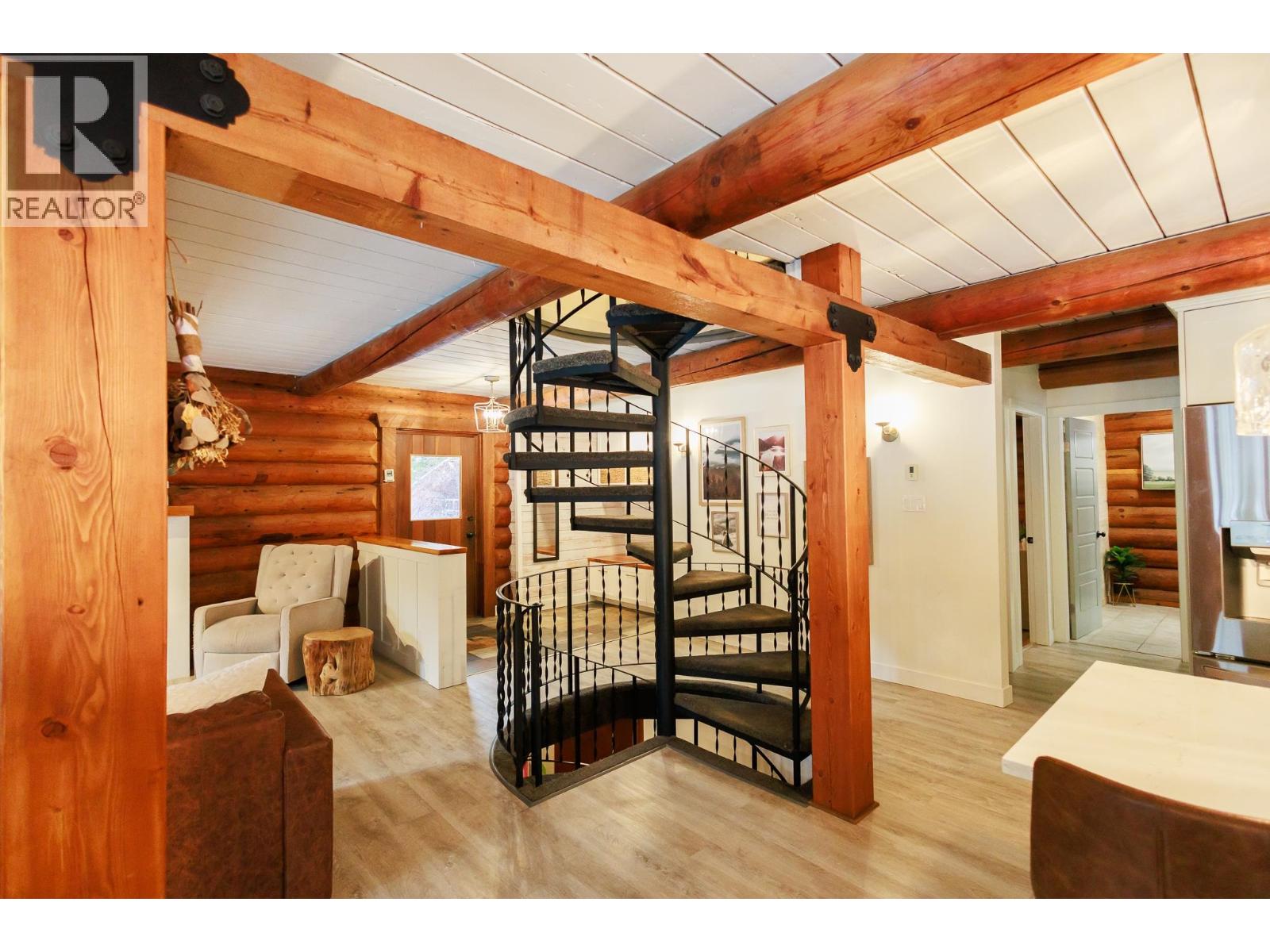 4550 COPPER RIVER Road, Terrace