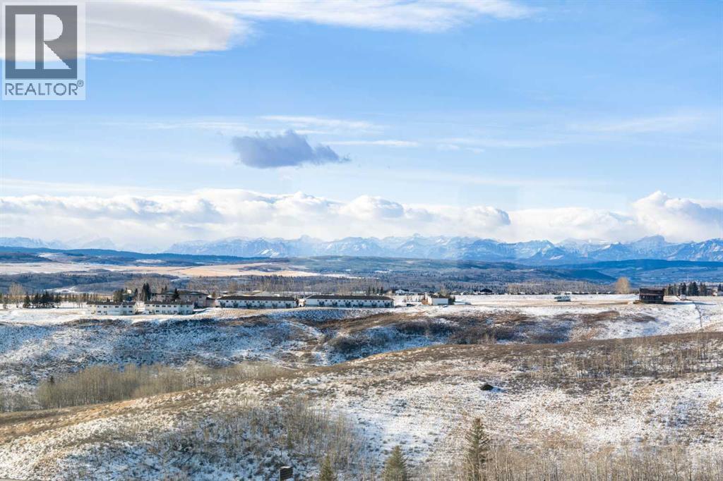 201 Sunset Drive, Cochrane