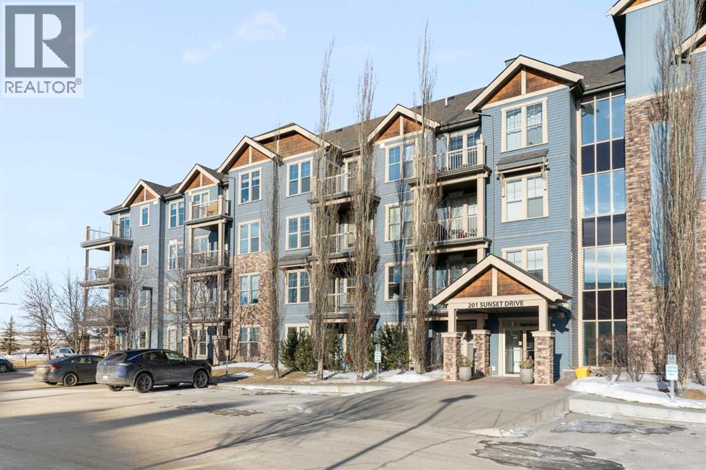 201 Sunset Drive, Cochrane