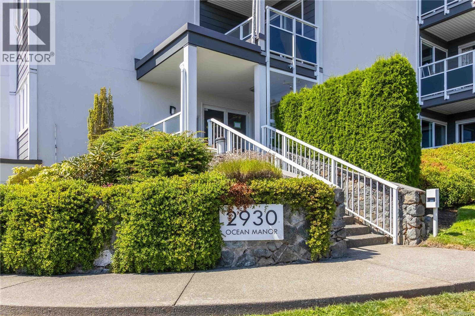 236 2930 Washington Avenue, Victoria