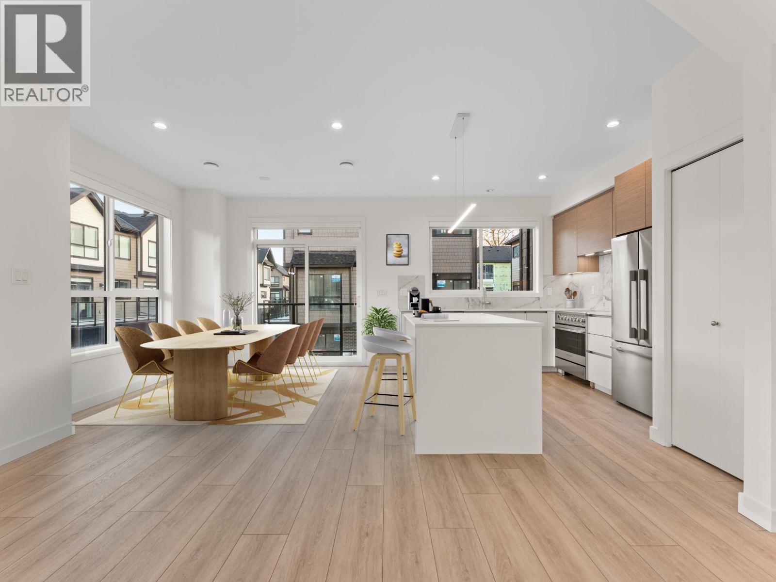 18 4337 BOUNDARY Road - photo 2