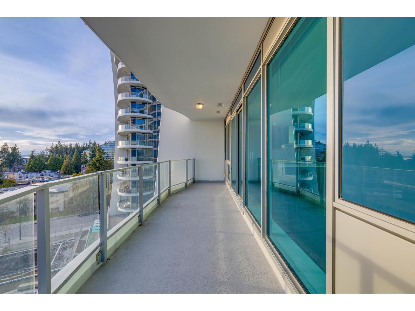 604 1501 FOSTER STREET, White Rock