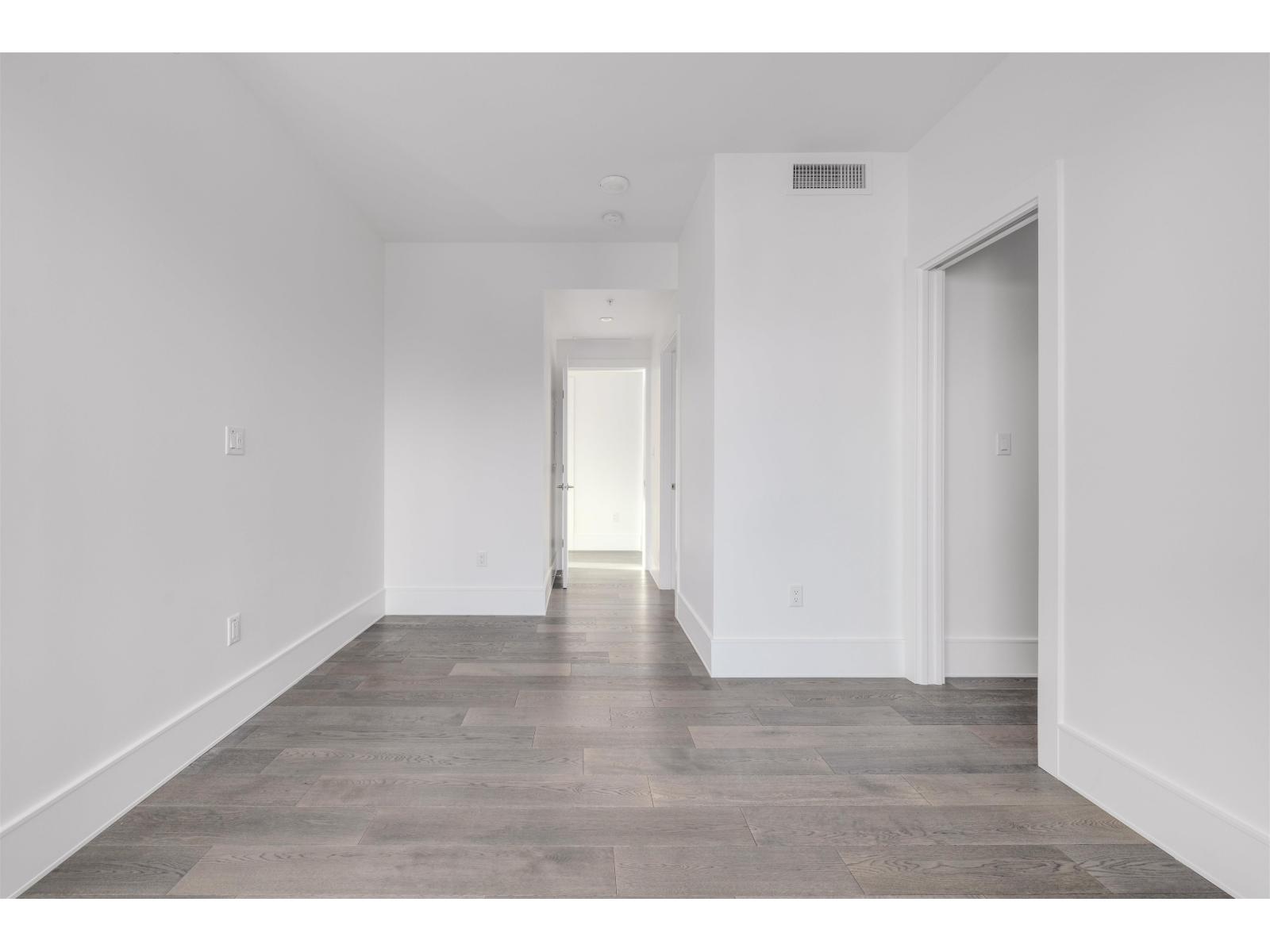 604 1501 FOSTER STREET, White Rock