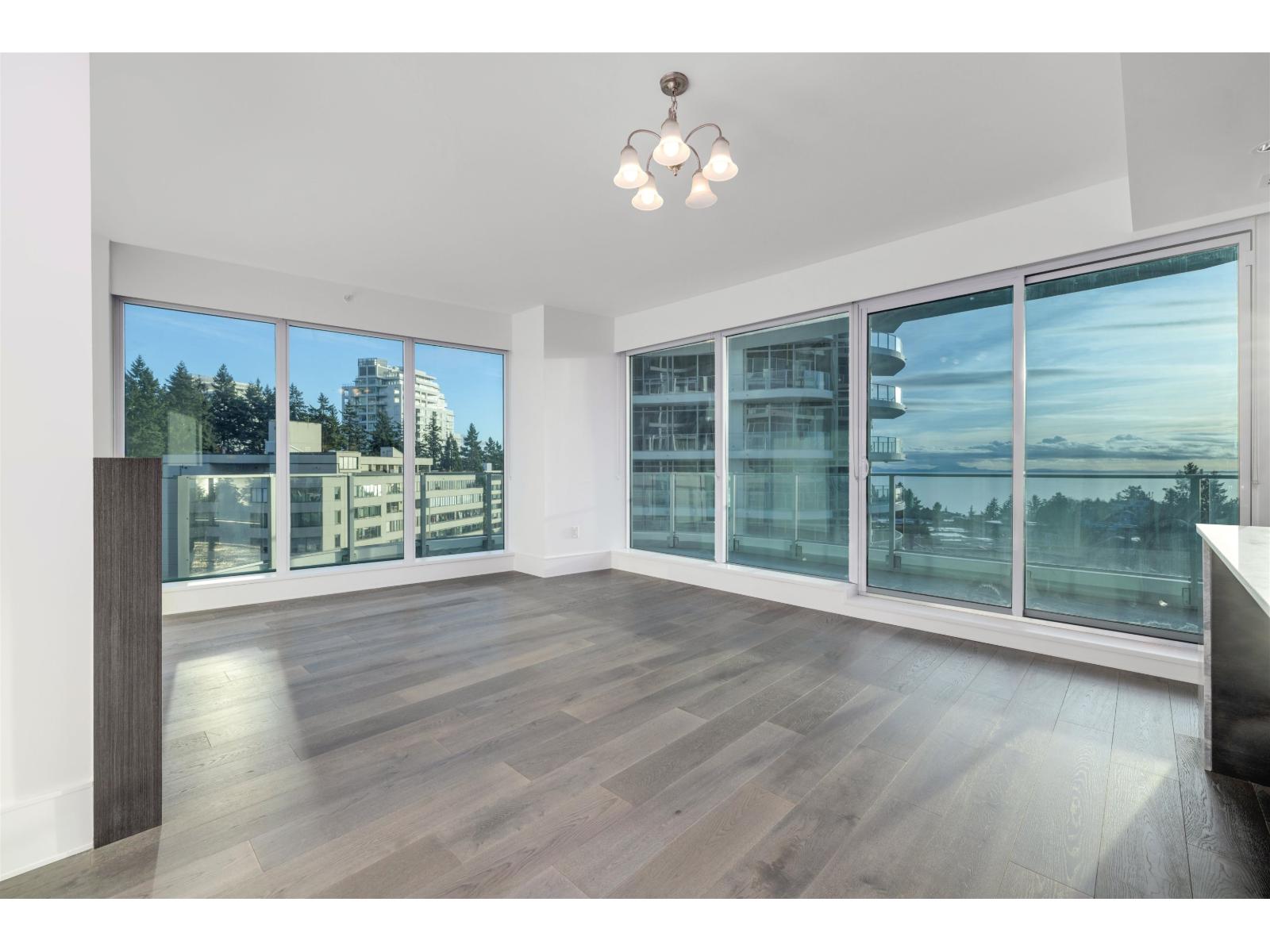 604 1501 FOSTER STREET, White Rock