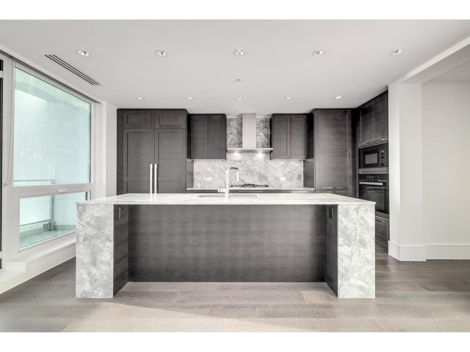 604 1501 FOSTER STREET, White Rock