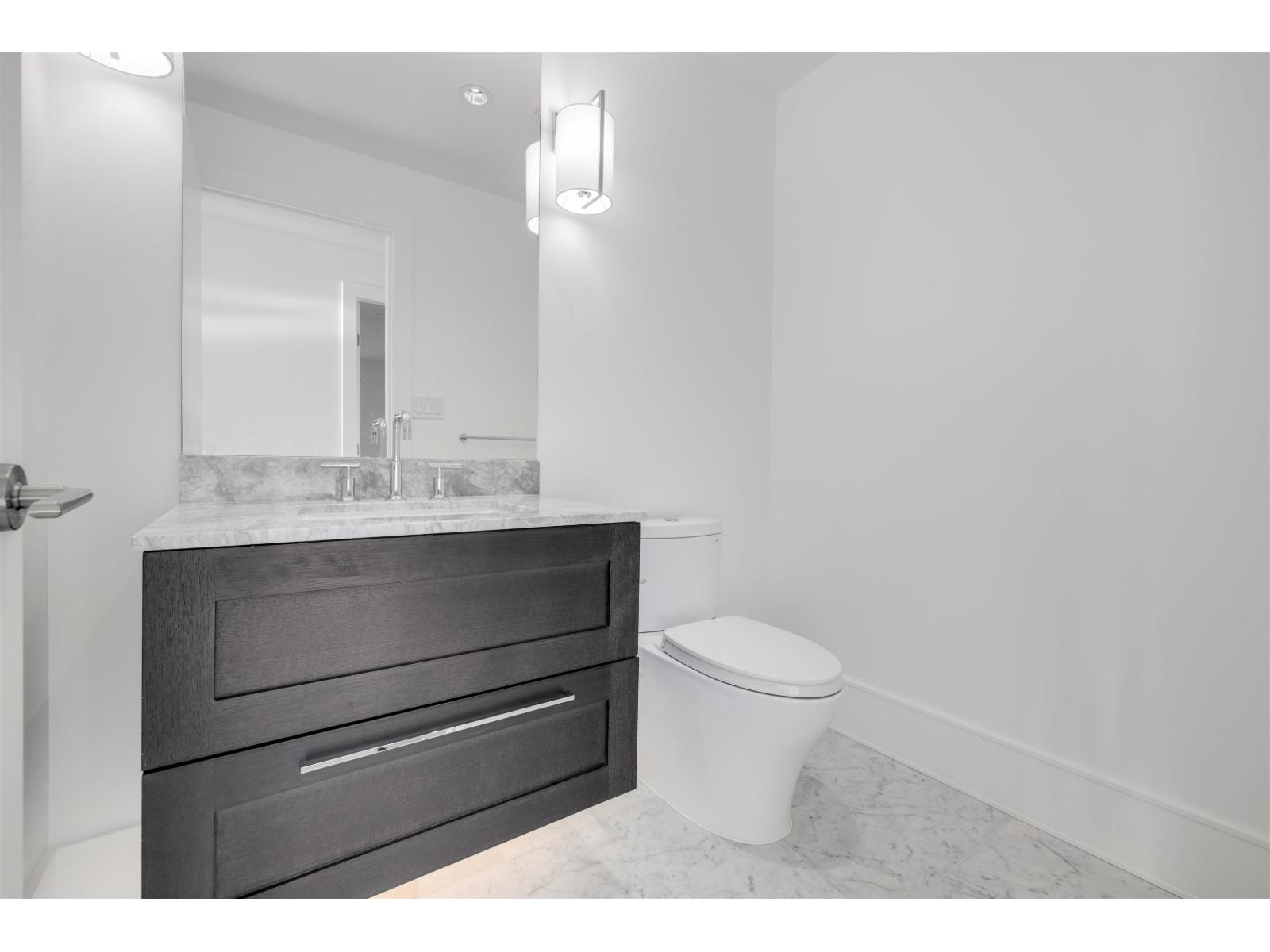 604 1501 FOSTER STREET, White Rock