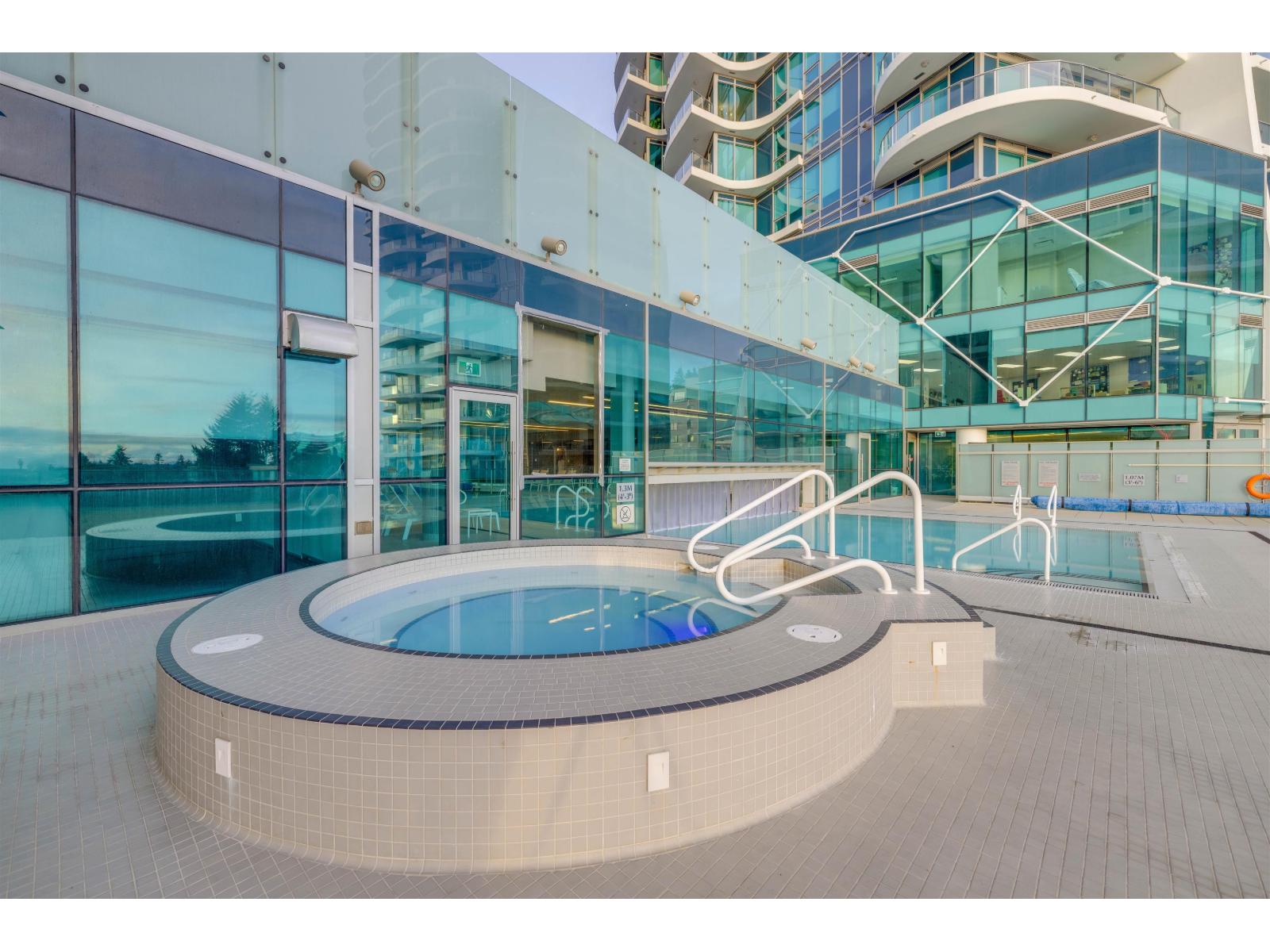 604 1501 FOSTER STREET, White Rock