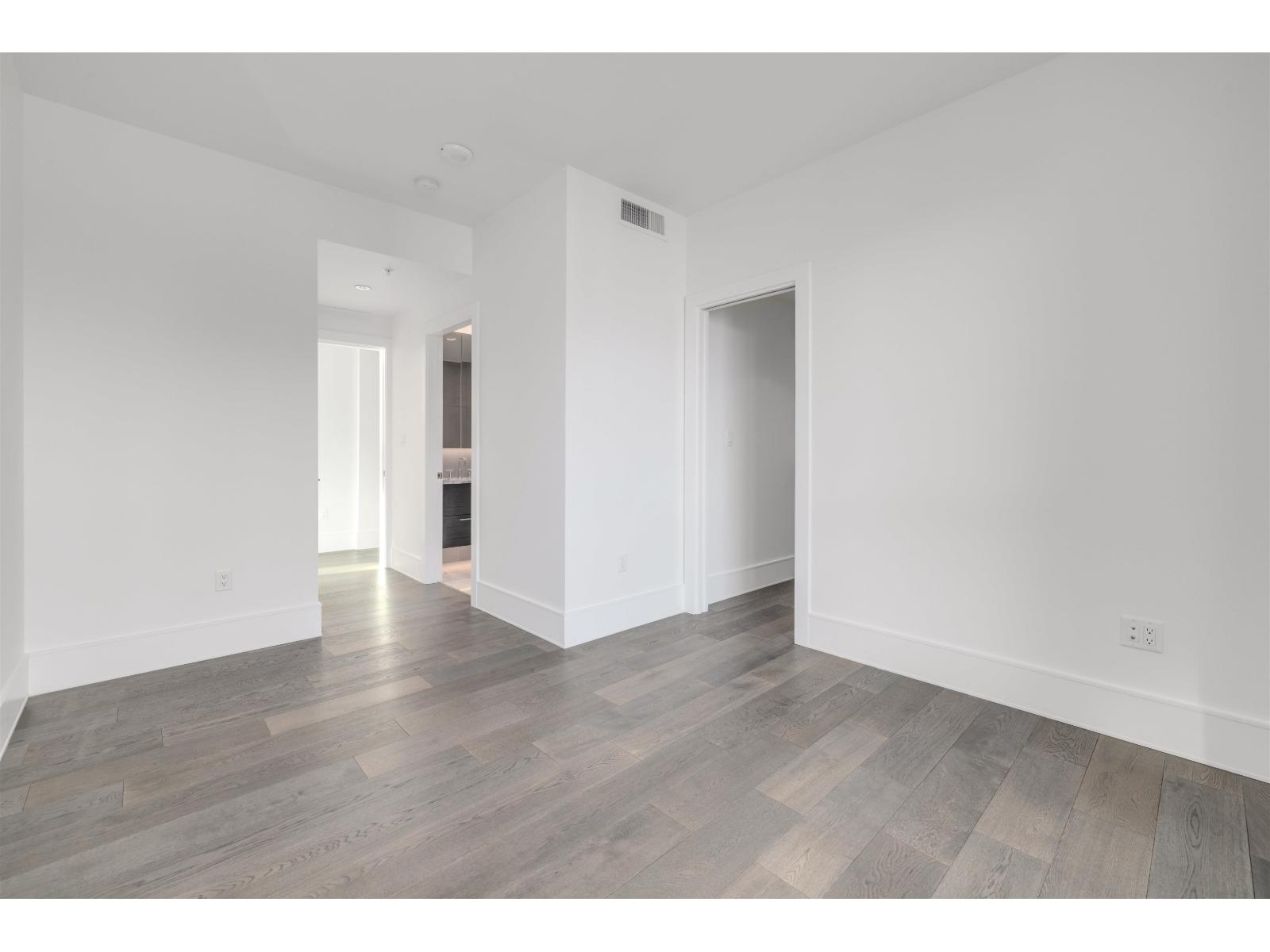 604 1501 FOSTER STREET, White Rock