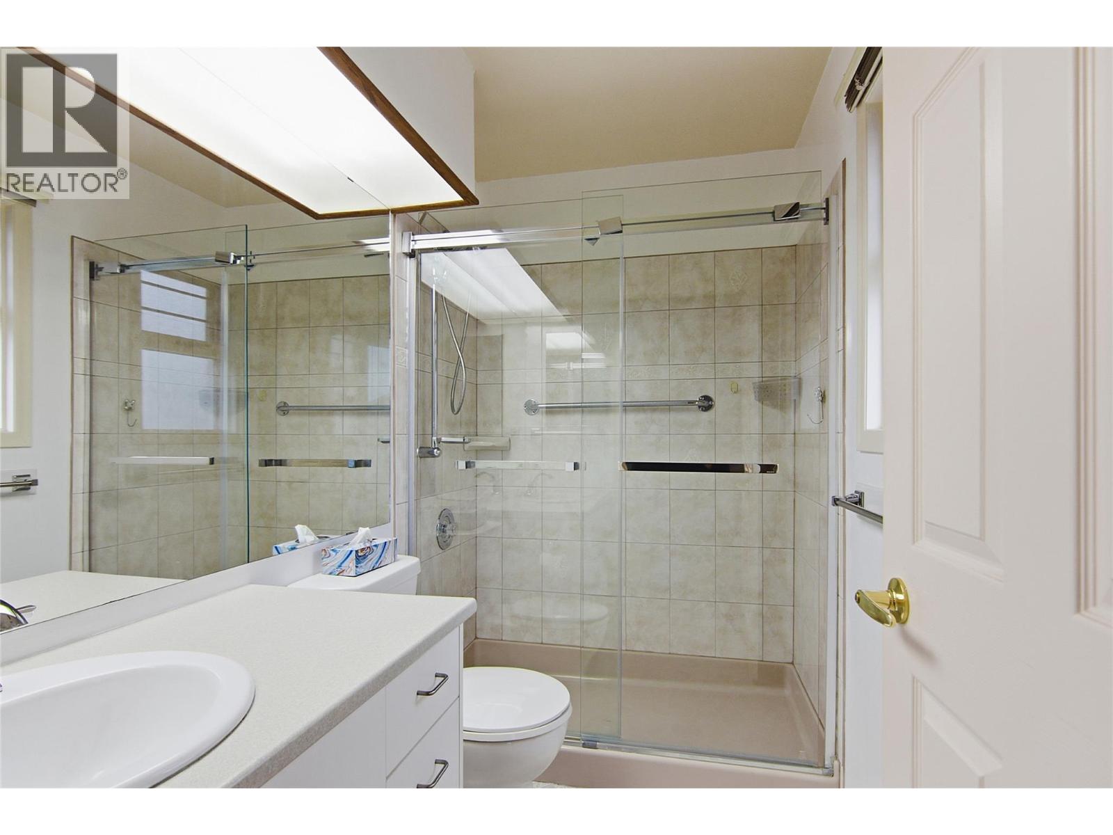 402 1260 Raymer Avenue, Kelowna