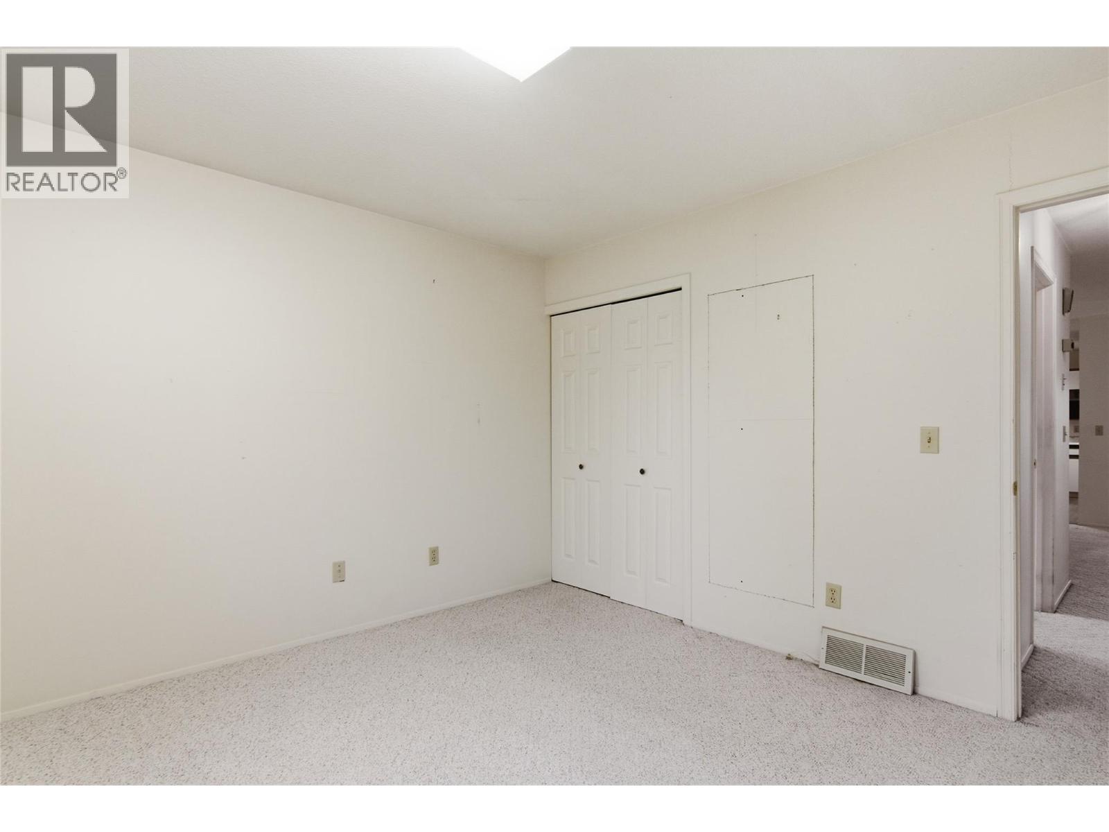 402 1260 Raymer Avenue, Kelowna