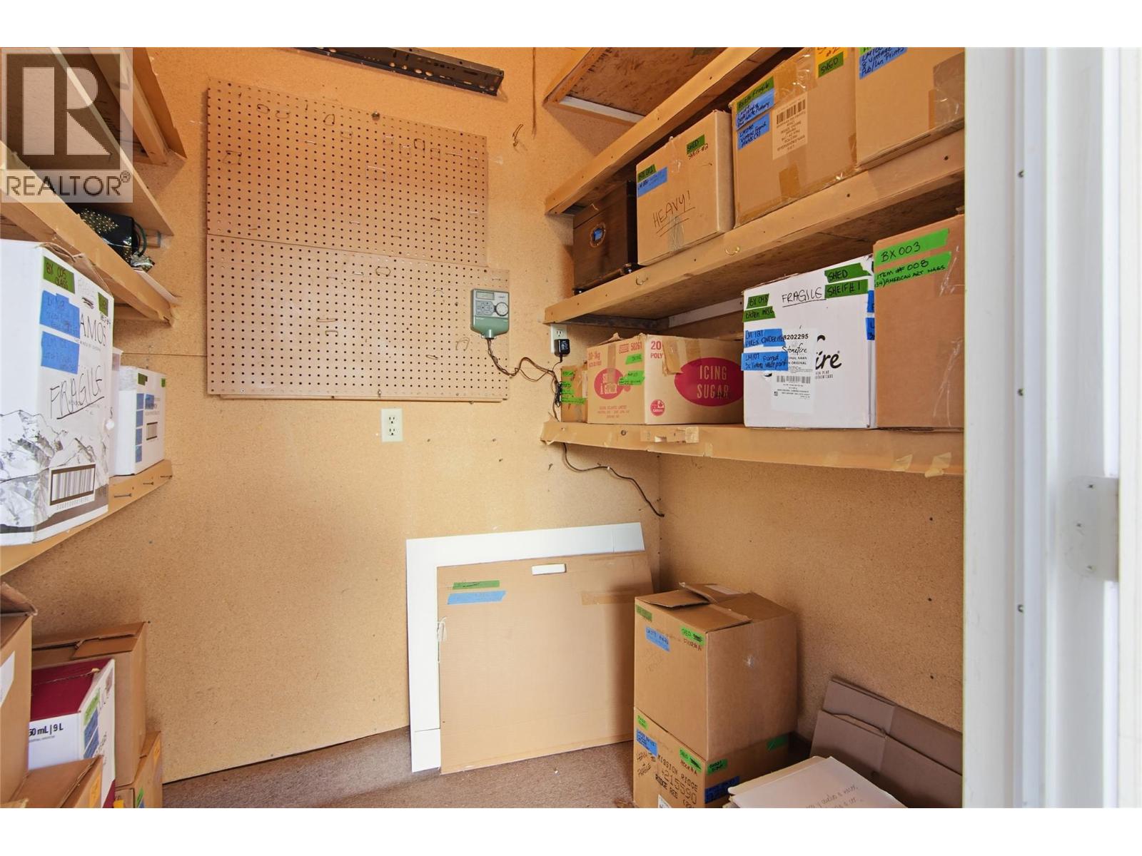 402 1260 Raymer Avenue, Kelowna