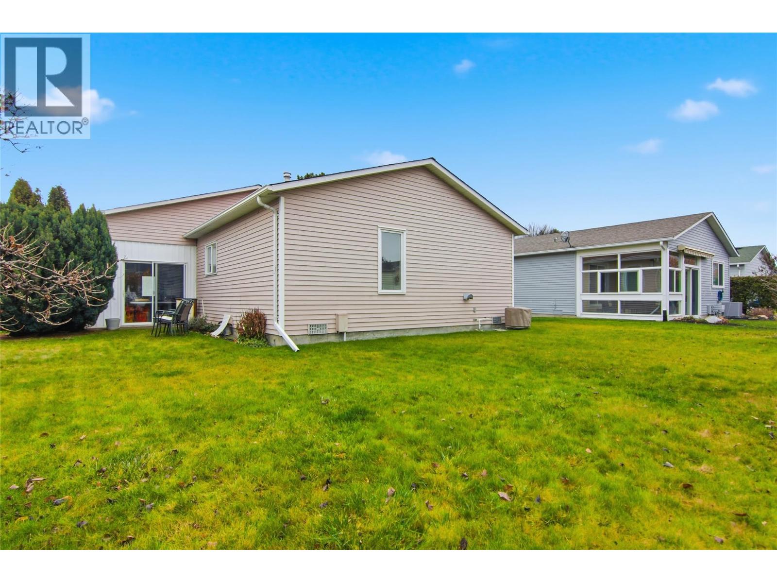 402 1260 Raymer Avenue, Kelowna