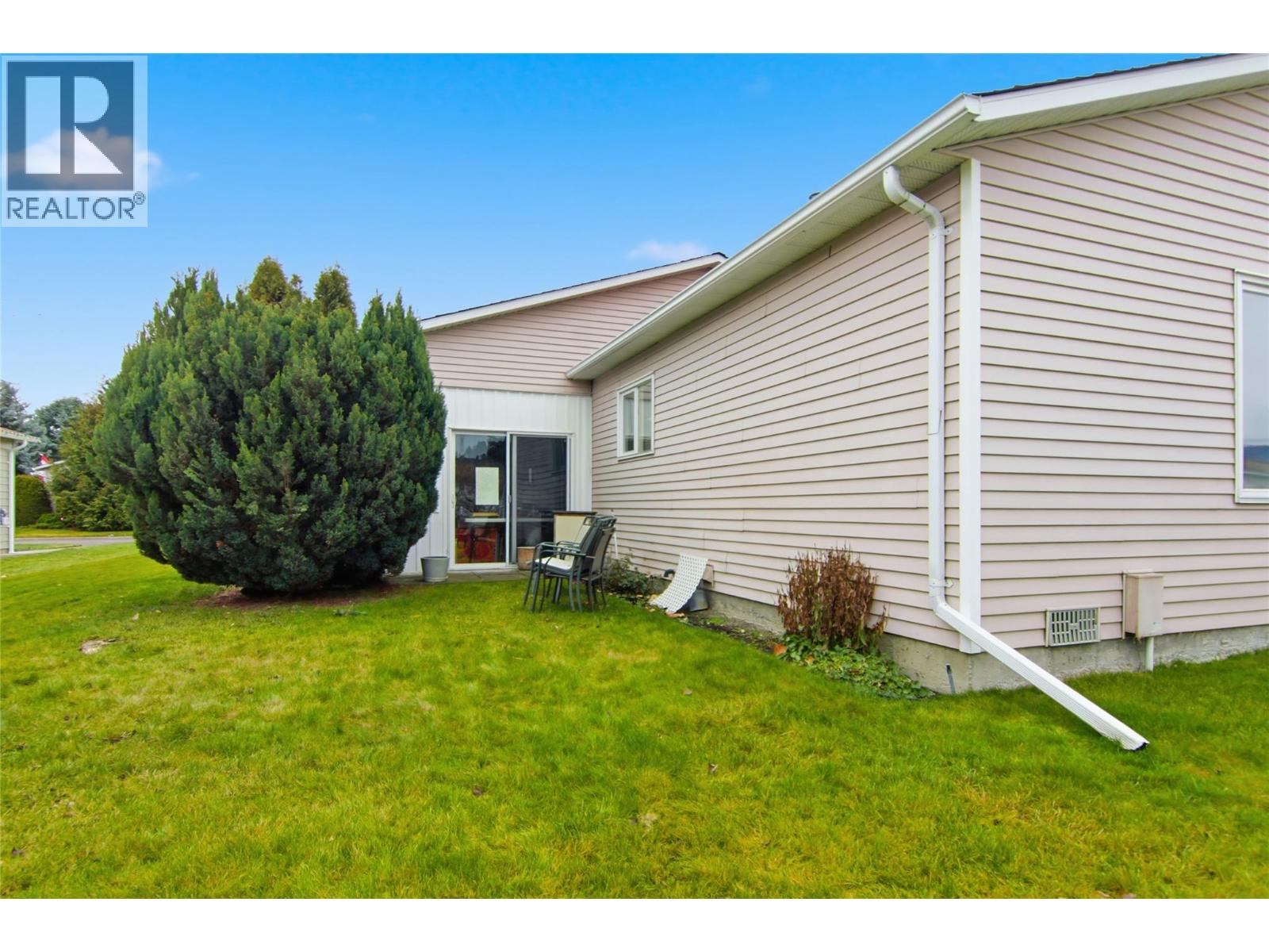 402 1260 Raymer Avenue, Kelowna