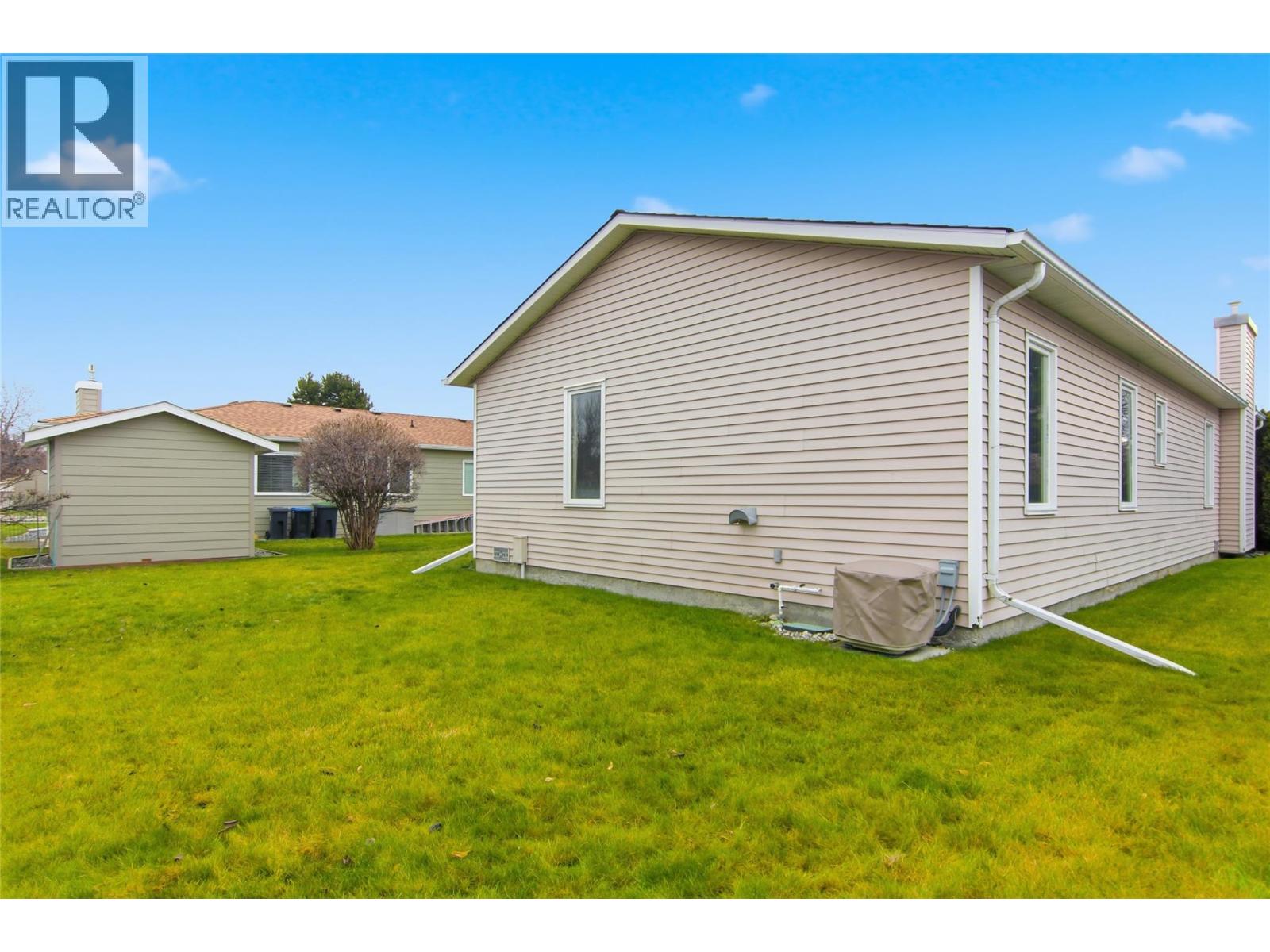 402 1260 Raymer Avenue, Kelowna