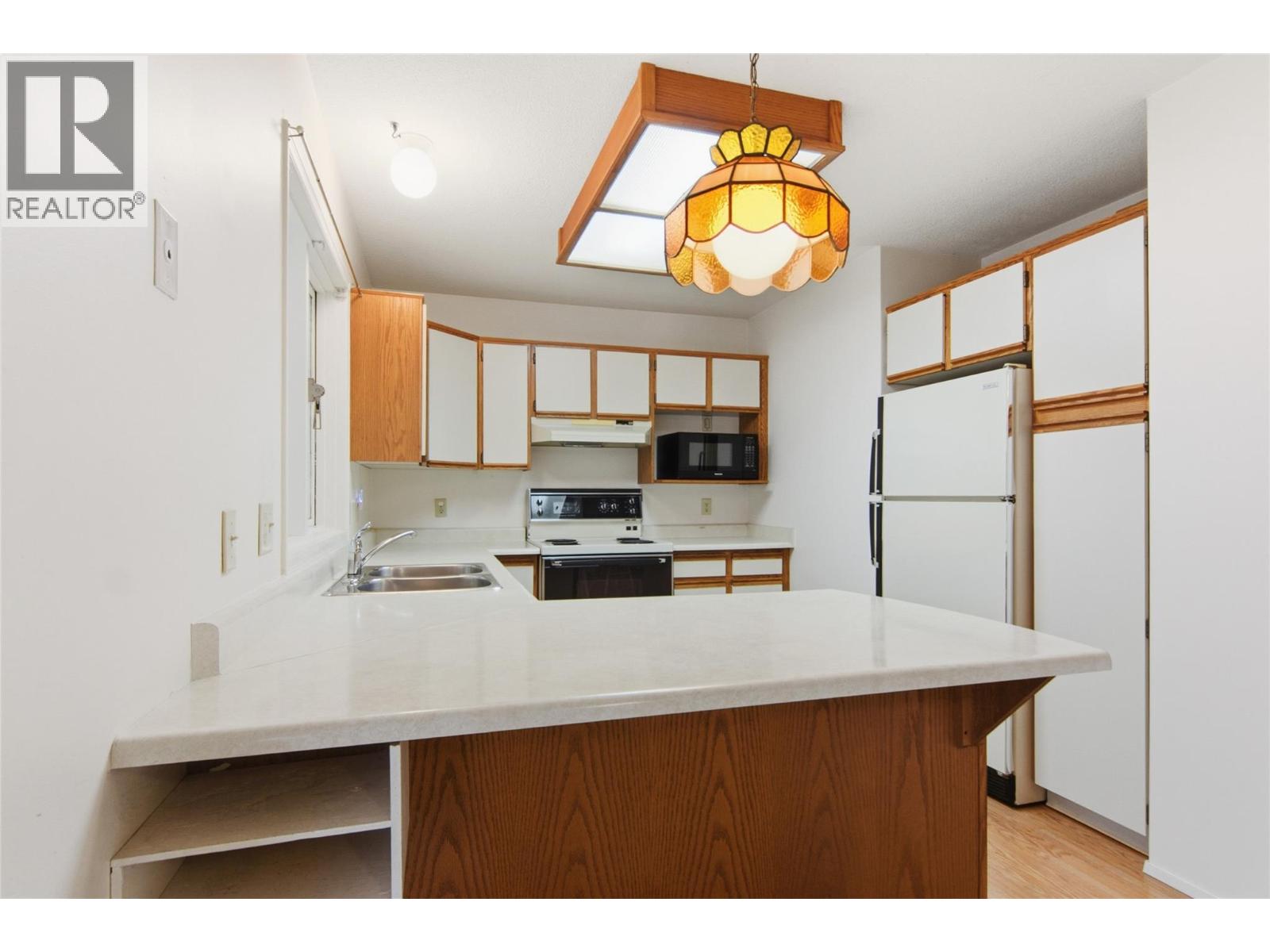 402 1260 Raymer Avenue, Kelowna