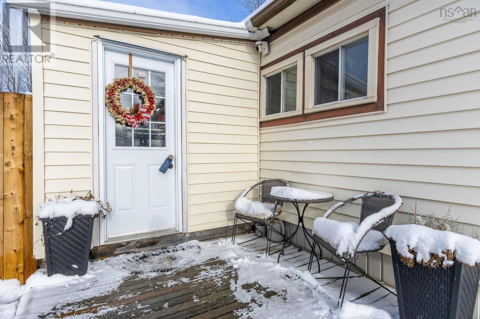 Property 35 of 43 of 1126 Highway 2