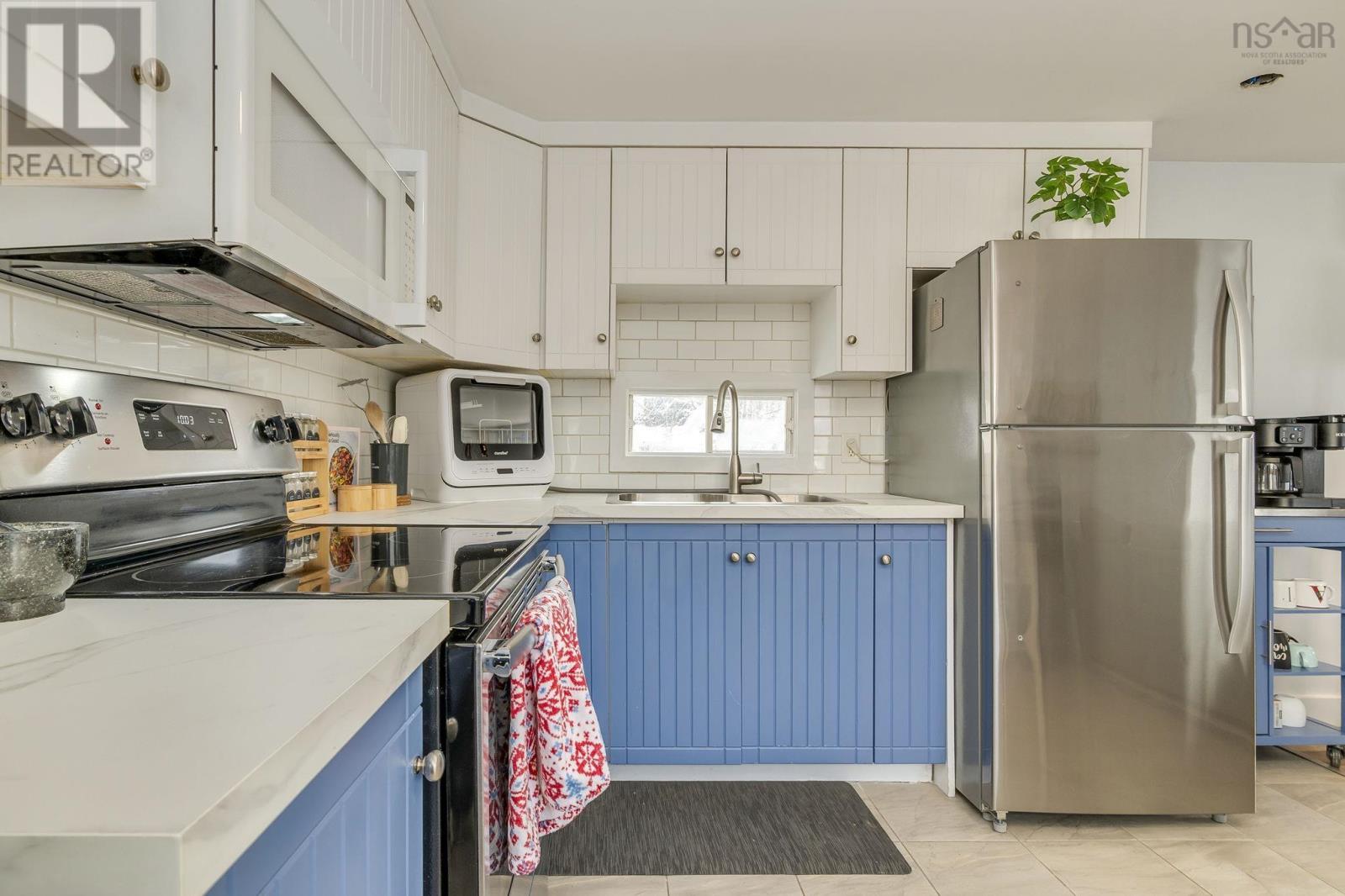 Property 6 of 43 of 1126 Highway 2