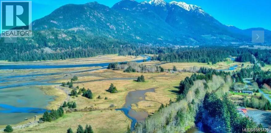 Vacant Land in Sayward