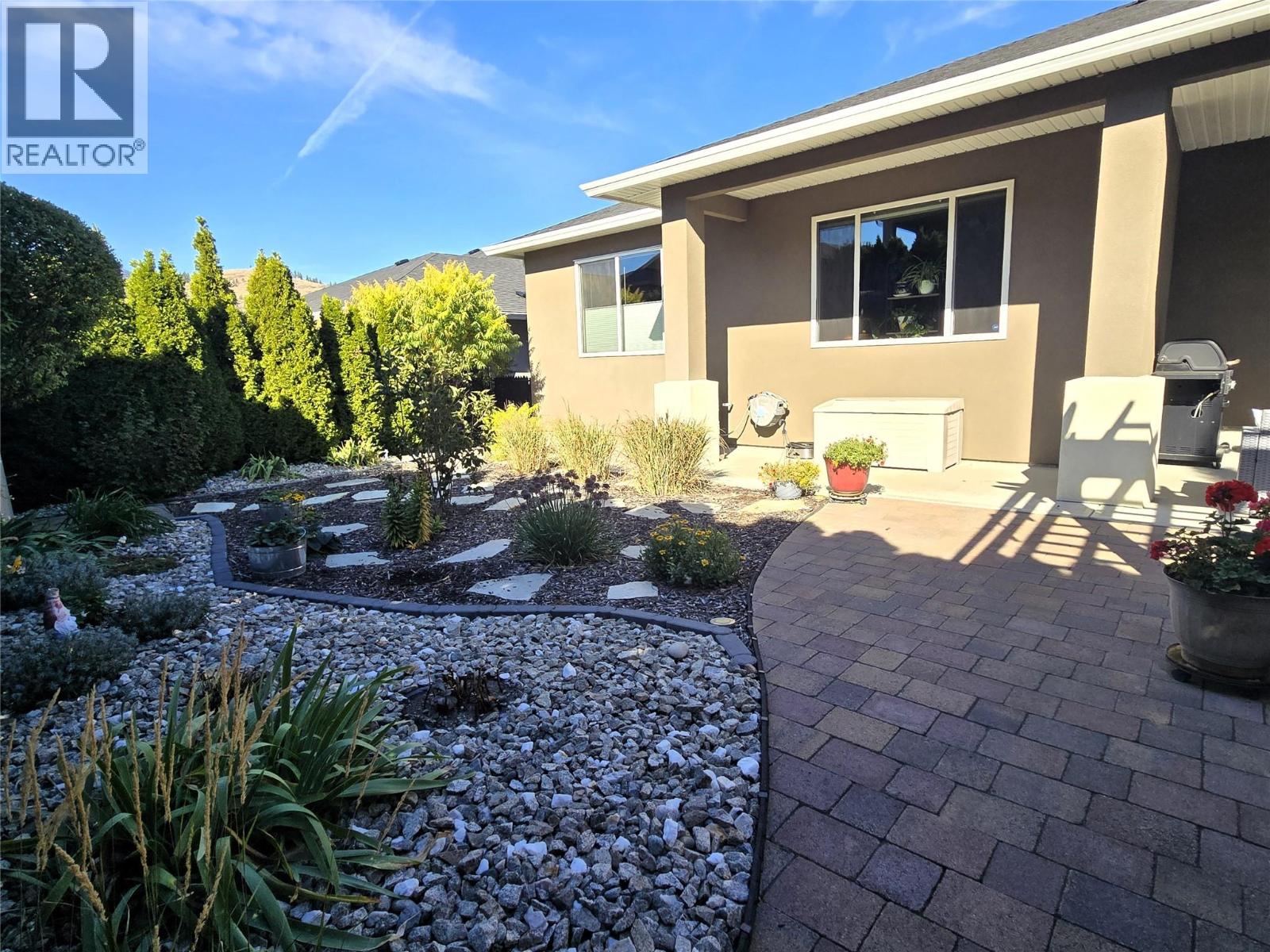 367 CHARDONNAY Avenue, Oliver