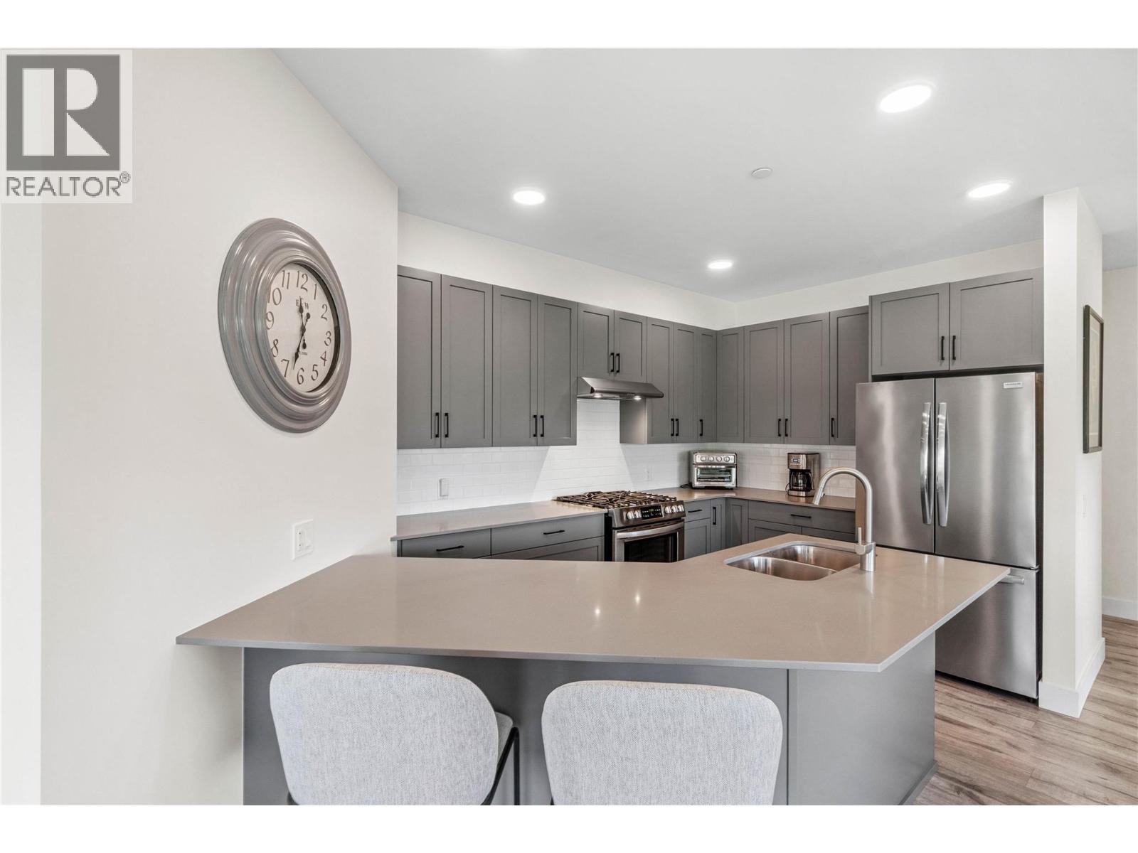 #101 651 DUNES DRIVE - 13