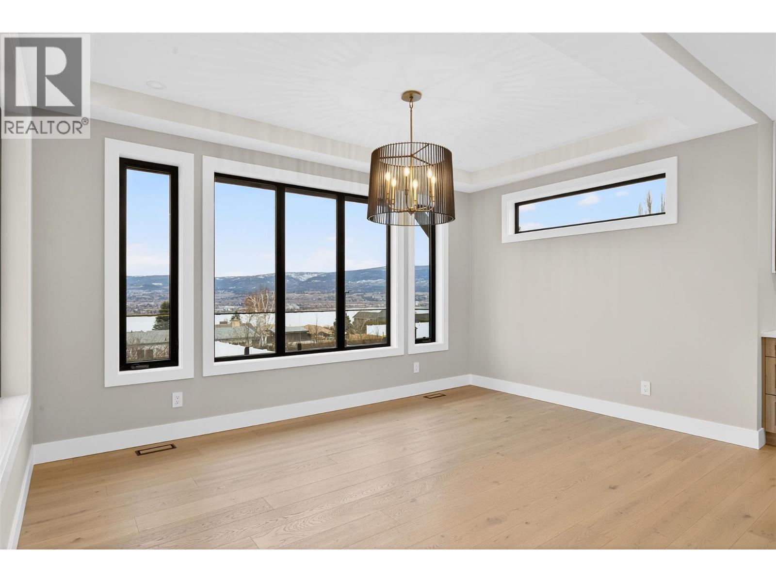  2235 Thacker Drive, West Kelowna