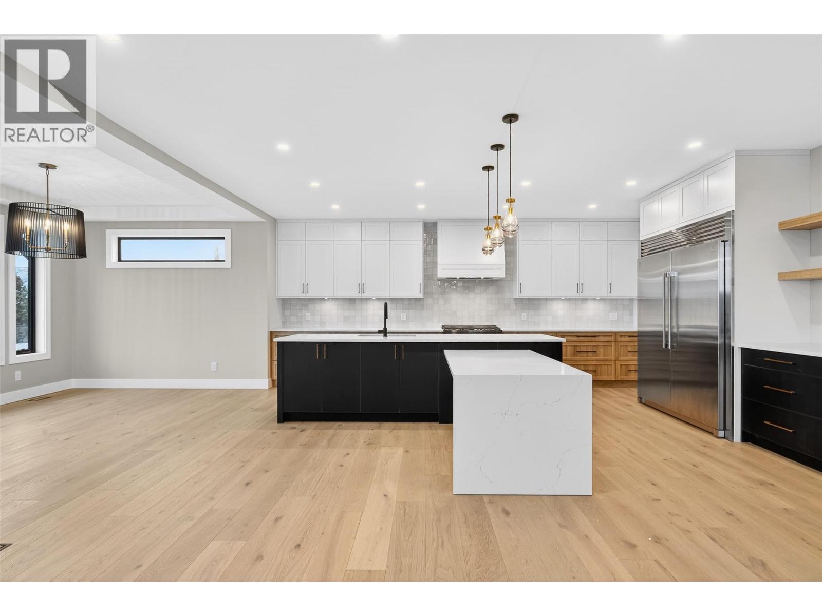  2235 Thacker Drive, West Kelowna