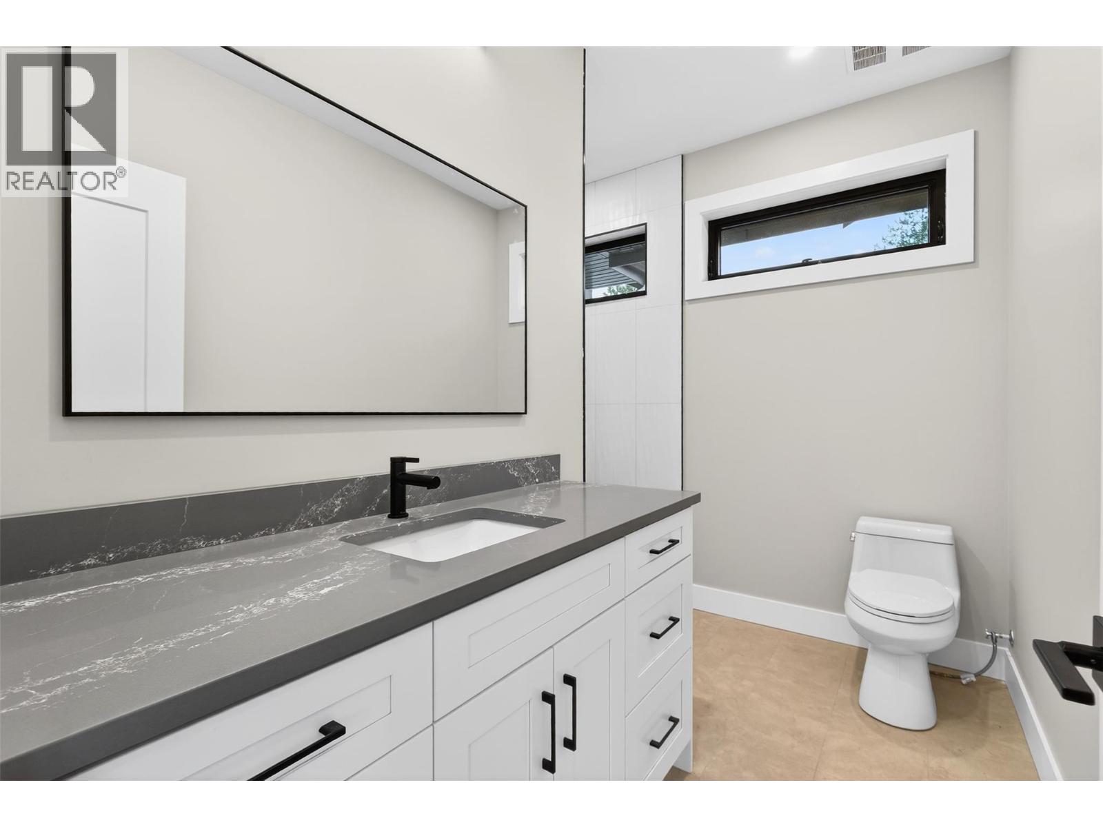  2235 Thacker Drive, West Kelowna