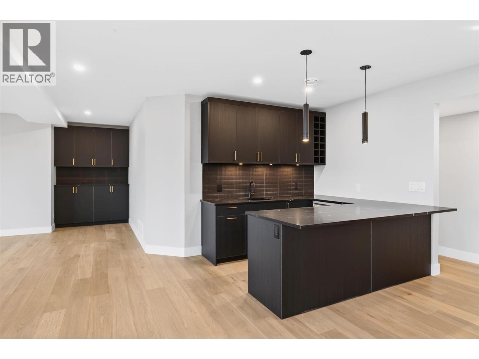  2235 Thacker Drive, West Kelowna